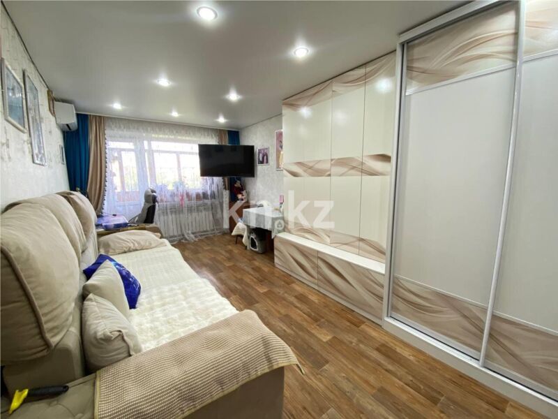 Продажа 3-комнатной квартиры, 59 м² - Недвижимость в Караганде - страница 2 фото 1 из 10