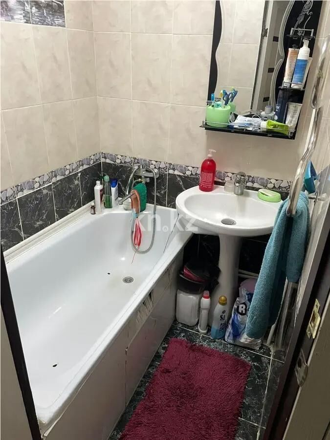 Продажа 3-комнатной квартиры, 62 м² - Продажа трехкомнатных квартир на Юго-Востоке Караганды - страница 16 фото 2 из 4