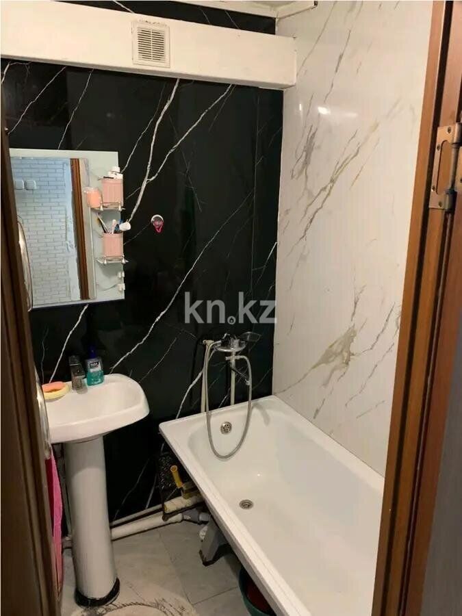 Продажа 3-комнатной квартиры, 61 м² - Продажа трехкомнатных квартир в Майкудуке Караганды - страница 4 фото 5 из 6