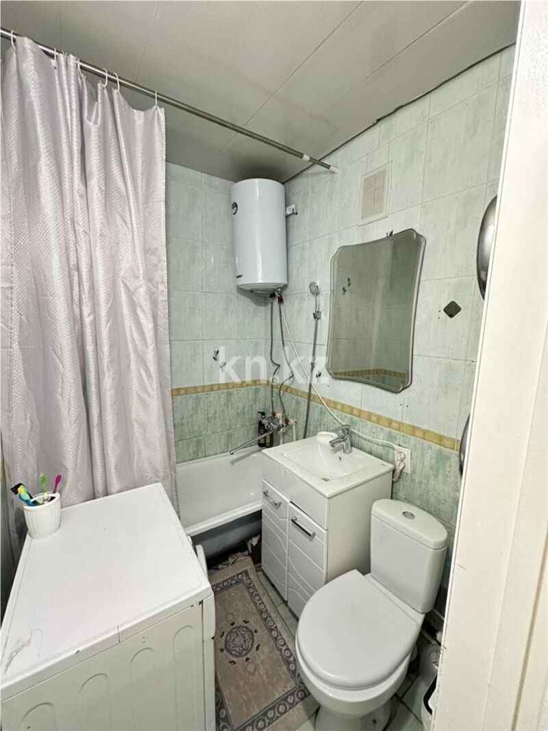 Продажа 2-комнатной квартиры, 41 м² - Продажа двухкомнатных квартир в кирпичном доме в Караганде фото 12 из 18