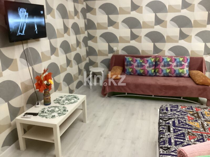 Аренда 1-комнатной квартиры посуточно, 41 м² - Аренда квартир посуточно в Алмалинском р-не Алматы - страница 2 фото 11 из 12
