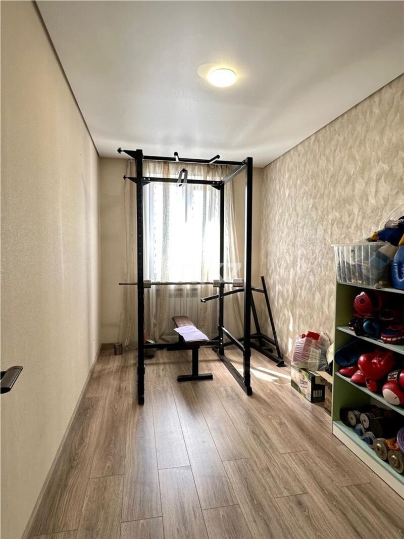 Продажа 6-комнатного дома, 230 м² - Продажа домов, коттеджей в Караганде - страница 6 фото 18 из 33