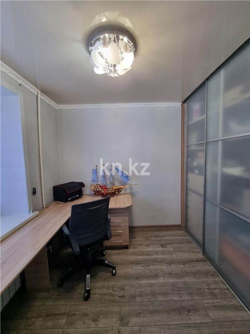 Продажа 4-комнатной квартиры, 90 м² - Продажа четырехкомнатных квартир в кирпичном доме в Караганде - страница 4 фото 4 из 20