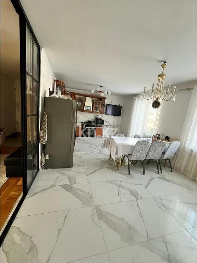 Продажа 4-комнатной квартиры, 245 м² - Продажа четырехкомнатных квартир в кирпичном доме в Казахстане - страница 21 фото 6 из 9