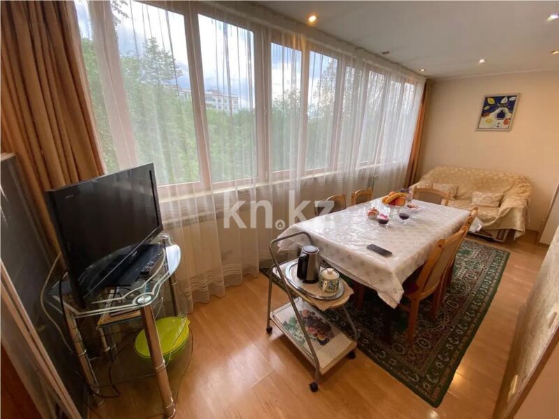 Продажа 4-комнатной квартиры, 92 м² - Продажа четырехкомнатных квартир в Алмалинском р-не Алматы - страница 2 фото 2 из 8