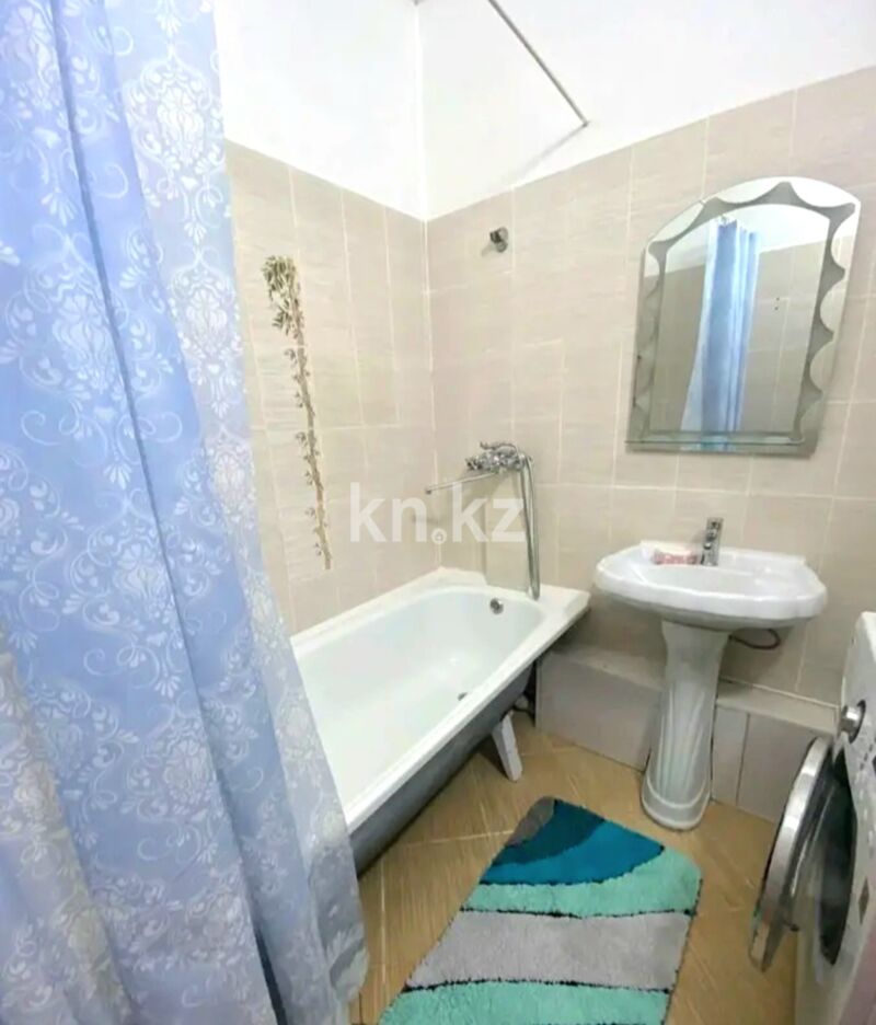 Продажа 3-комнатной квартиры, 70 м² - Продажа квартир в Аль-Фарабийском р-не Шымкента фото 14 из 24
