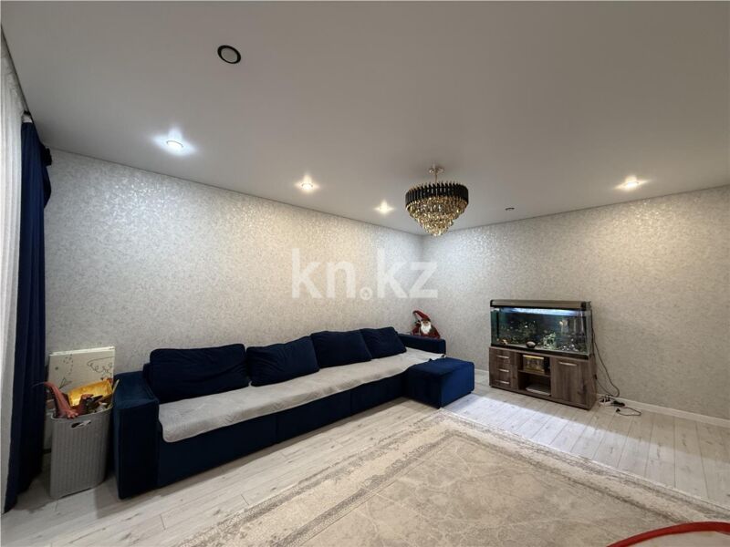Продажа 4-комнатной квартиры, 110 м² - Продажа четырехкомнатных квартир в Караганде фото 2 из 24