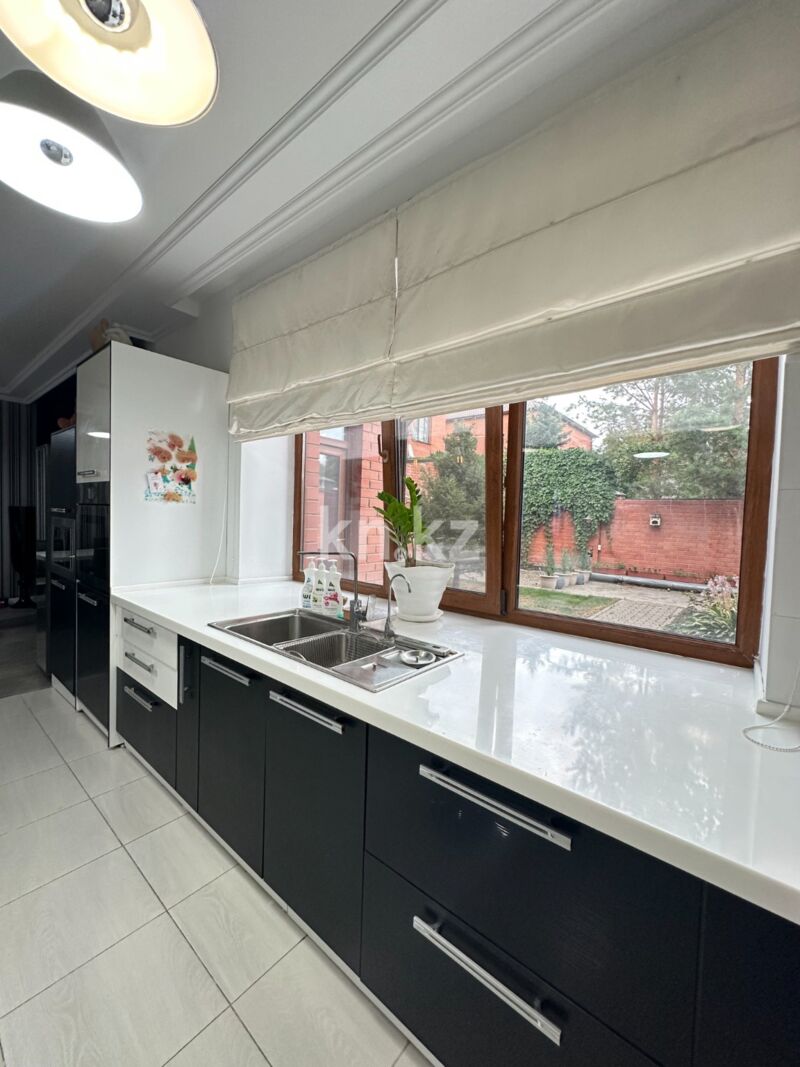 Продажа 6-комнатного дома, 312.6 м² - Продажа домов, коттеджей в Караганде - страница 3 фото 20 из 39