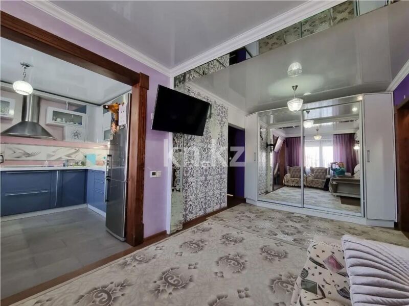 Продажа 3-комнатной квартиры, 65 м² - Продажа квартир в панельном доме в Караганде - страница 3 фото 1 из 5