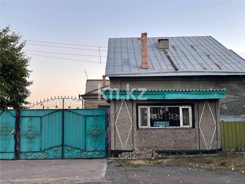 Продажа 5-комнатного дома, 212 м² - Продажа домов, коттеджей в Караганде - страница 2 фото 2 из 28