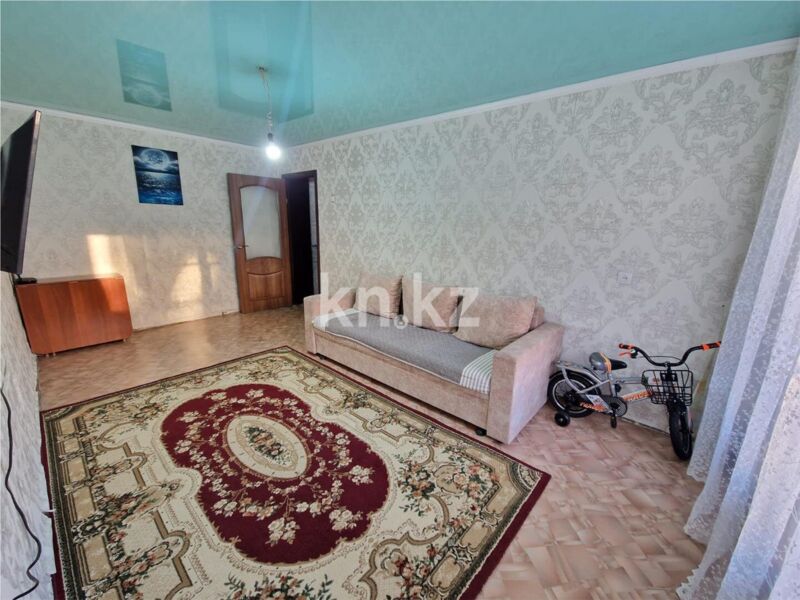 Продажа 2-комнатной квартиры, 44 м² - Продажа двухкомнатных квартир в кирпичном доме в Караганде фото 3 из 11