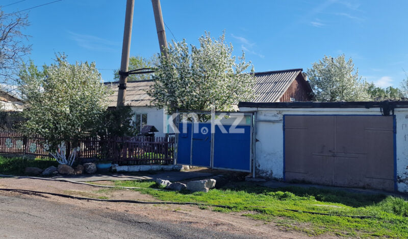 Продажа 5-комнатного дома, 100 м² - Недвижимость в Шахтинске - страница 2 фото 1 из 9