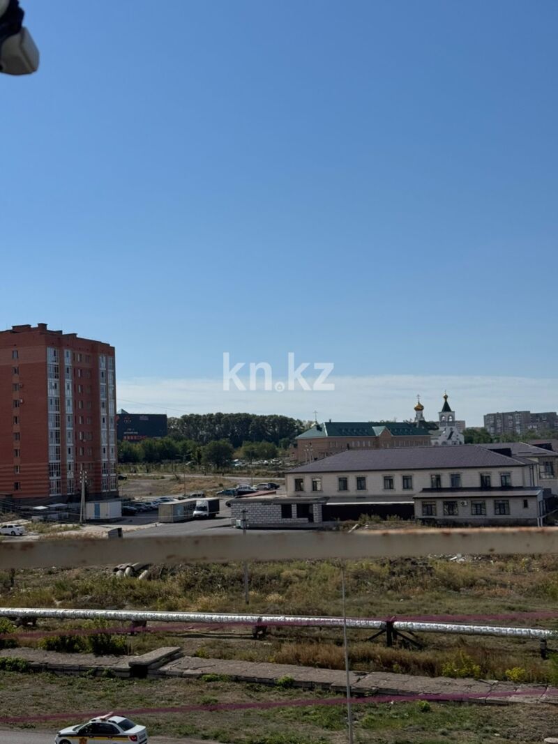 Продажа 3-комнатной квартиры, 60.9 м² - Продажа трехкомнатных квартир в Майкудуке Караганды - страница 4 фото 17 из 20