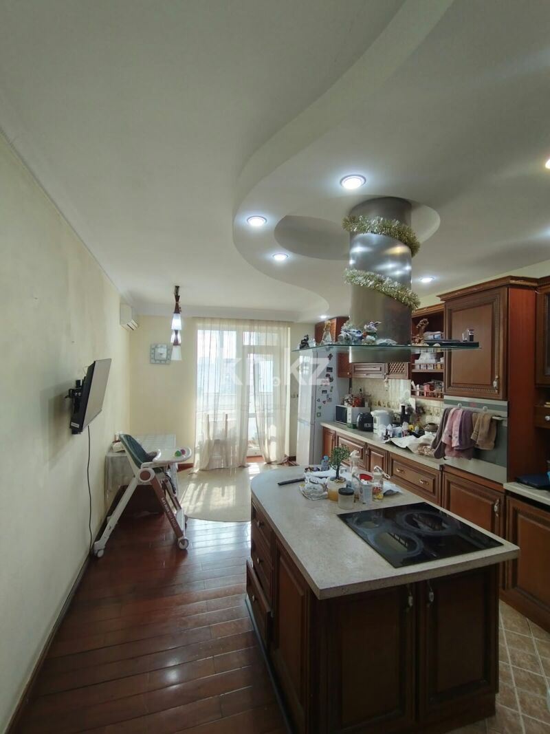 Продажа 5-комнатной квартиры, 190 м² - Продажа квартир в кирпичном доме в Казахстане - страница 47 фото 8 из 12