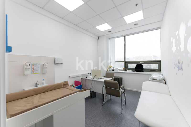 Продажа помещения, 245.5 м² - Продажа офисных и торговых помещений в Астане - страница 2 фото 36 из 40