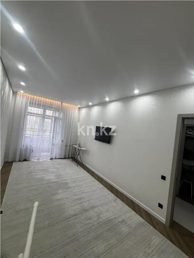 Продажа 3-комнатной квартиры, 88 м² - Продажа трехкомнатных квартир от собственников в Караганде - страница 2 фото 1 из 6