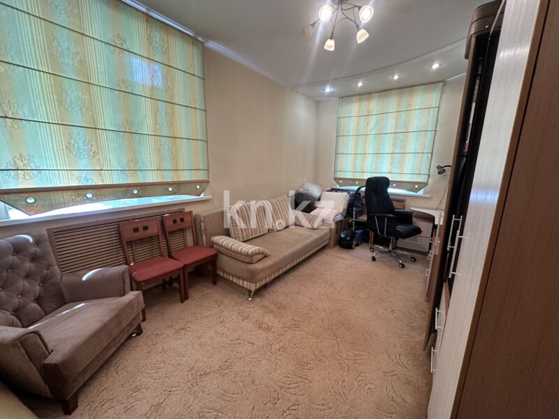 Продажа 4-комнатной квартиры, 88 м² - Продажа четырехкомнатных квартир в кирпичном доме в Караганде - страница 6 фото 9 из 14
