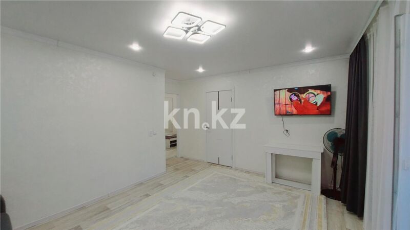 Продажа 3-комнатной квартиры, 61 м² - Продажа трехкомнатных квартир в кирпичном доме в Караганде - страница 10 фото 2 из 13
