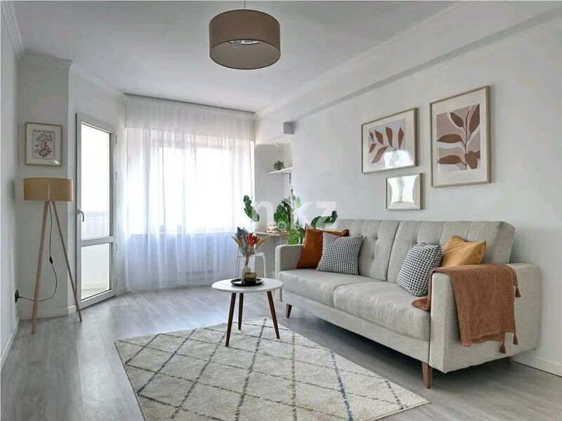 Продажа 3-комнатной квартиры, 69.5 м² - Продажа трехкомнатных квартир в блочном доме в Алматы - страница 2 фото 1 из 6