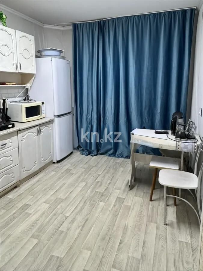 Продажа 1-комнатной квартиры, 40 м² - Продажа однокомнатных квартир в панельном доме в Караганде - страница 4 фото 2 из 3