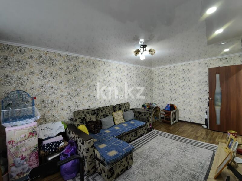 Продажа 3-комнатной квартиры, 61 м² - Продажа трехкомнатных квартир в Михайловке Караганды - страница 2 фото 3 из 32