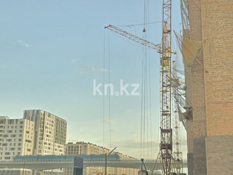 Продажа 4-комнатной квартиры, 105.5 м² - Продажа четырехкомнатных квартир в кирпичном доме в Казахстане - страница 9 фото 1 из 8