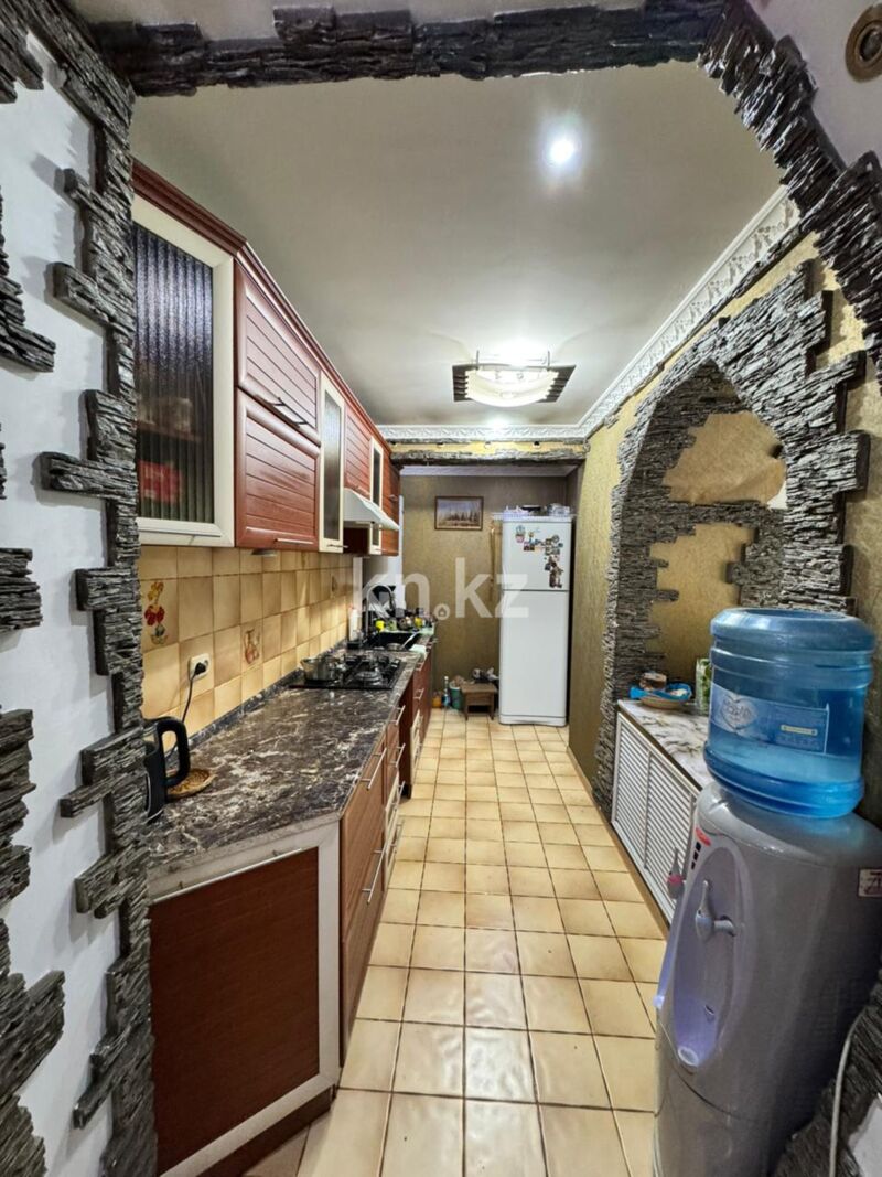Продажа 5-комнатного дома, 373 м² - Продажа домов, коттеджей в Караганде - страница 4 фото 6 из 38