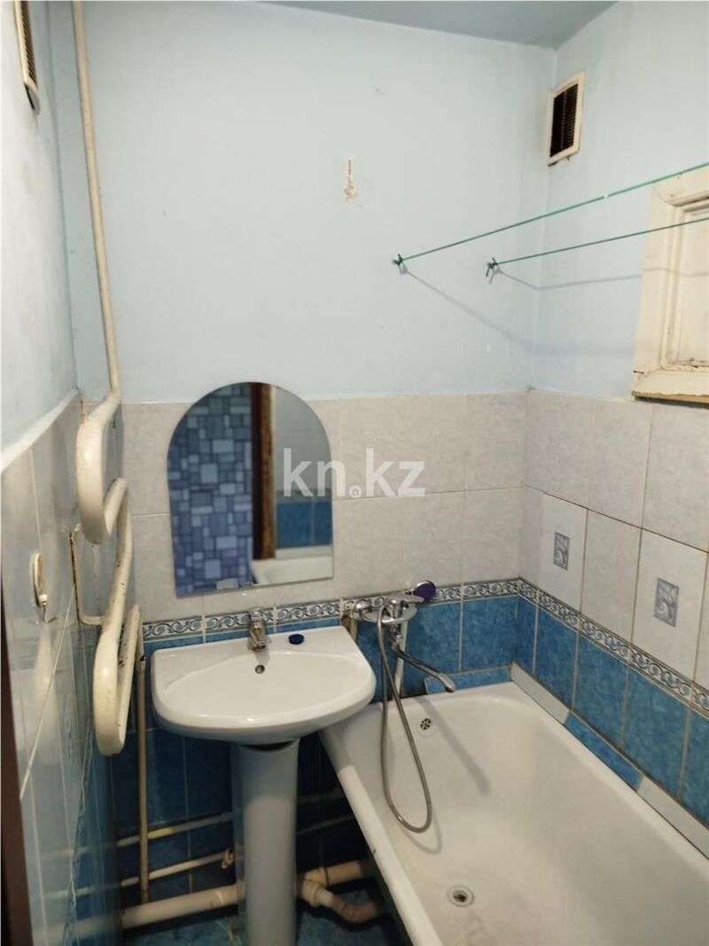 Продажа 2-комнатной квартиры, 42 м² - Продажа двухкомнатных квартир в панельном доме в Темиртау - страница 6 фото 12 из 15