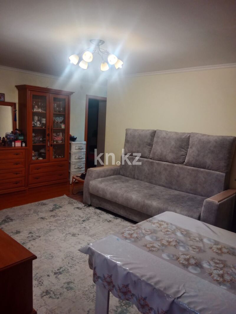 Продажа 3-комнатной квартиры, 56 м² - Продажа трехкомнатных квартир в кирпичном доме в Караганде фото 3 из 15