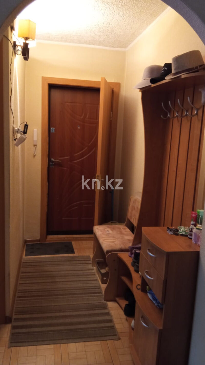 Продажа 3-комнатной квартиры, 50 м² - Продажа жилой и коммерческой недвижимости в Усть-Каменогорске фото 10 из 11