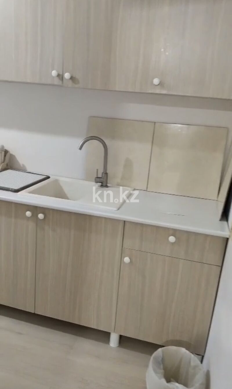 Аренда 1-комнатной квартиры, 30 м² - Аренда квартир помесячно в р-не Байконур Астаны фото 2 из 10