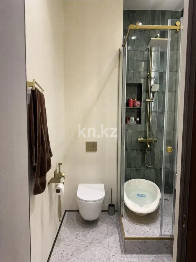 Продажа 5-комнатной квартиры, 135 м² - Продажа пятикомнатных и более квартир от собственников в Алматы фото 9 из 12