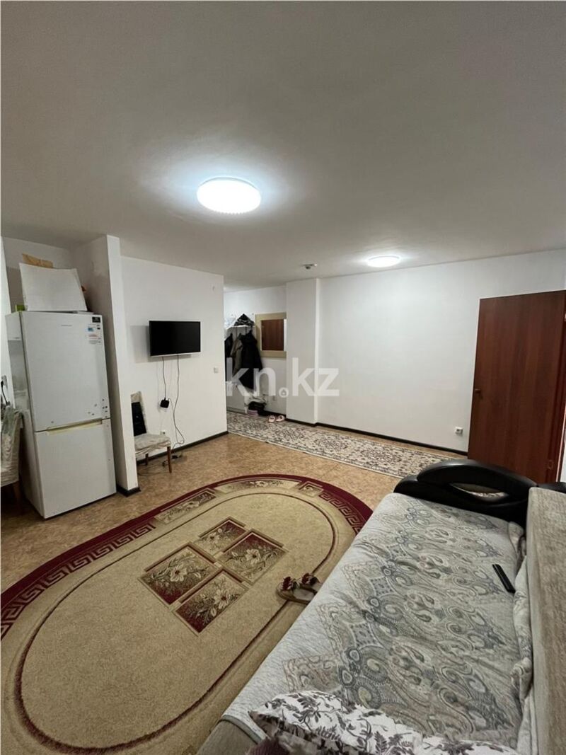 Продажа 2-комнатной квартиры, 54 м² - Продажа двухкомнатных квартир в монолитно-каркасном доме в Караганде - страница 3 фото 1 из 9