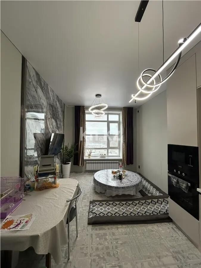 Продажа 4-комнатной квартиры, 80 м² - Продажа четырехкомнатных квартир в кирпичном доме в Караганде - страница 6 фото 1 из 7