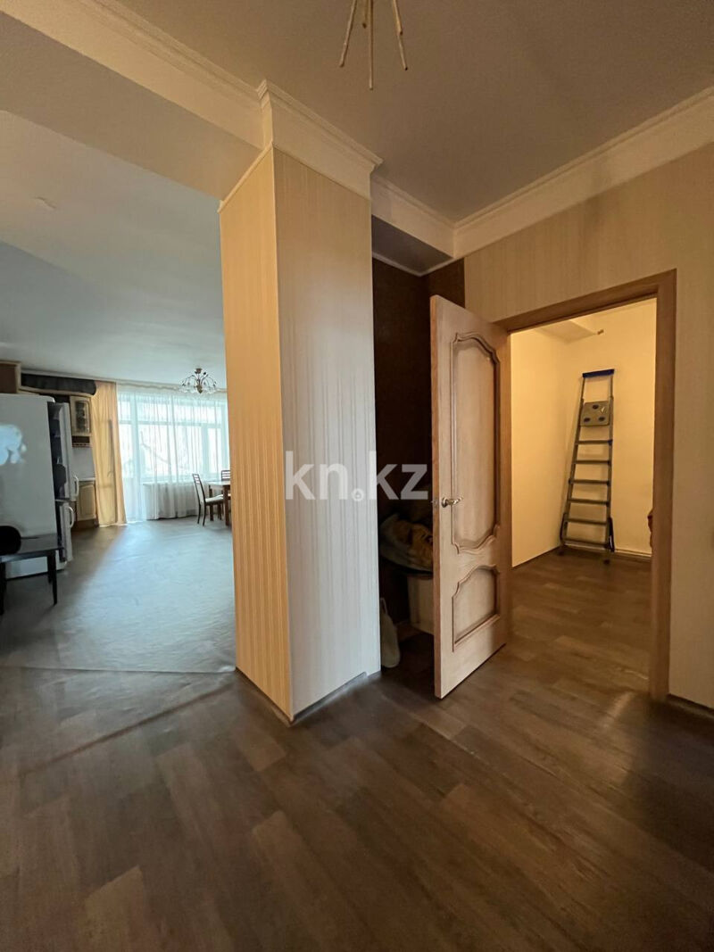 Продажа 4-комнатной квартиры, 136 м² - Продажа квартир в районе Михайловка в Караганде фото 16 из 23