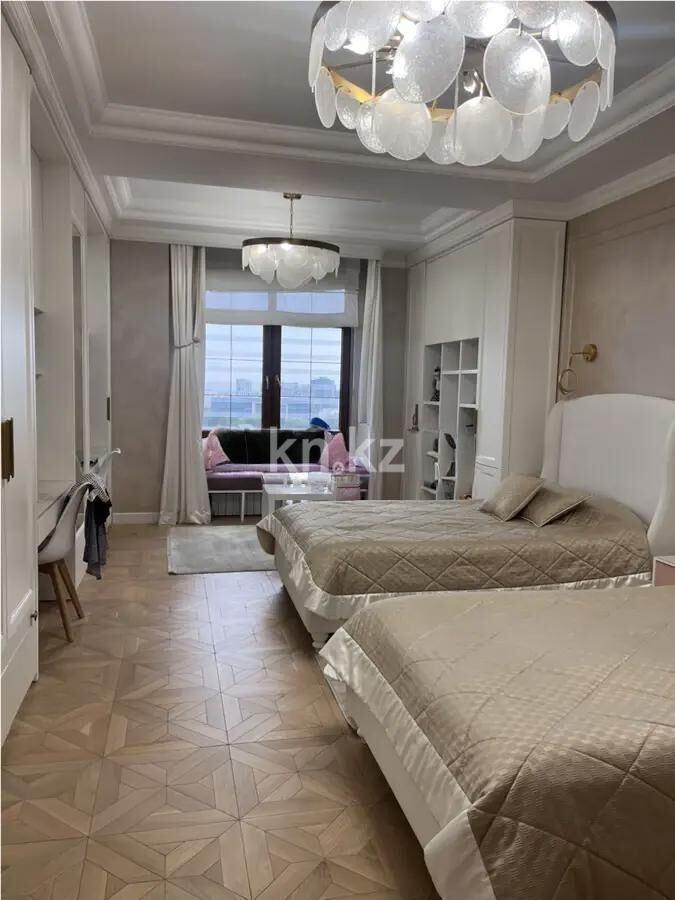 Продажа 6-комнатной квартиры, 300 м² - Продажа пятикомнатных и более квартир в монолитно-каркасном доме в Алматы фото 2 из 9