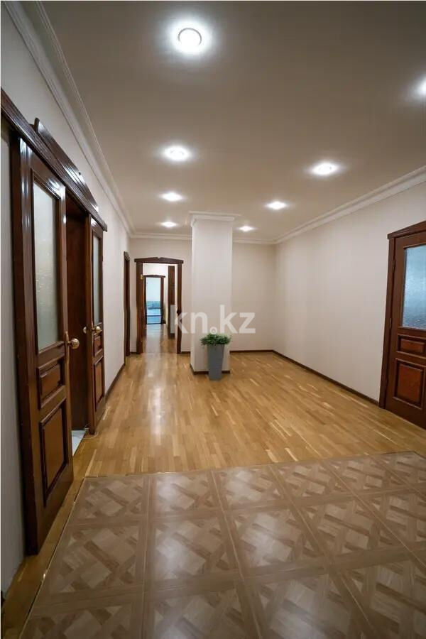 Продажа 5-комнатной квартиры, 226.2 м² - Продажа пятикомнатных и более квартир в кирпичном доме в Алматы фото 5 из 8