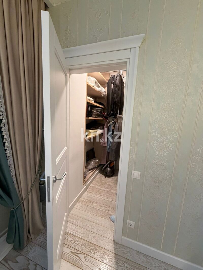 Продажа 3-комнатной квартиры, 142.9 м² - Продажа квартир в кирпичном доме в Казахстане - страница 6 фото 6 из 23