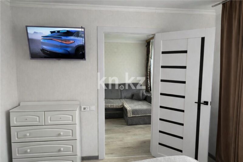 Продажа 3-комнатной квартиры, 47 м² - Продажа квартир в Пришахтинске Караганды - страница 2 фото 4 из 8