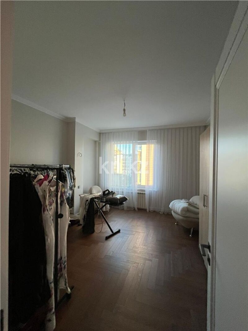 Продажа 4-комнатной квартиры, 160 м² - Продажа четырехкомнатных квартир в Казахстане - страница 2 фото 7 из 12