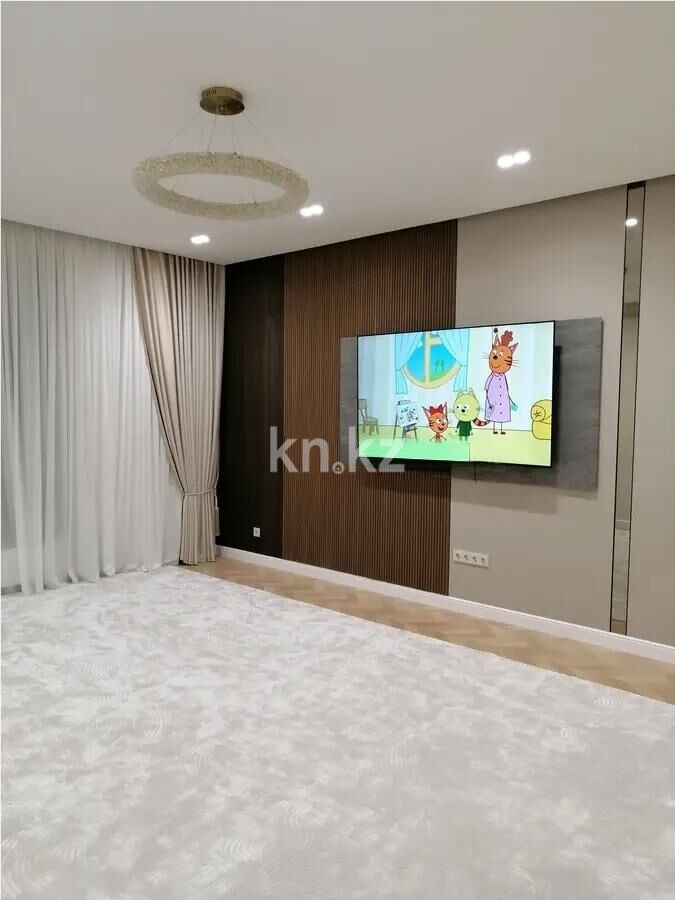 Продажа 4-комнатной квартиры, 130 м² - Продажа четырехкомнатных квартир в кирпичном доме в Казахстане - страница 19 фото 1 из 5