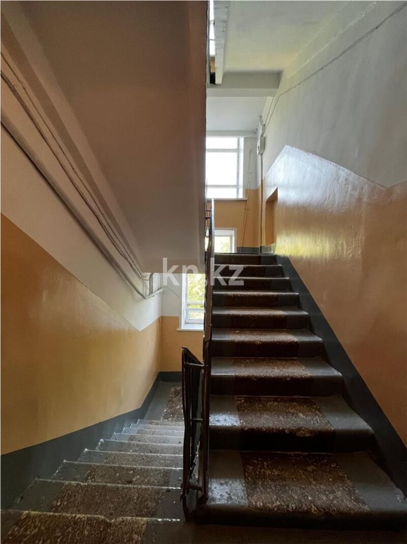 Продажа 3-комнатной квартиры, 52 м² - Продажа трехкомнатных квартир в Майкудуке Караганды - страница 7 фото 13 из 14