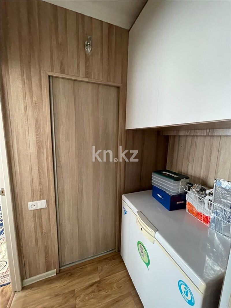 Продажа 4-комнатной квартиры, 81 м² - Продажа четырехкомнатных квартир на Юго-Востоке Караганды - страница 10 фото 16 из 18