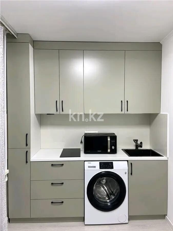Продажа 1-комнатной квартиры, 37 м² - Продажа зданий в Усть-Каменогорске фото 1 из 1
