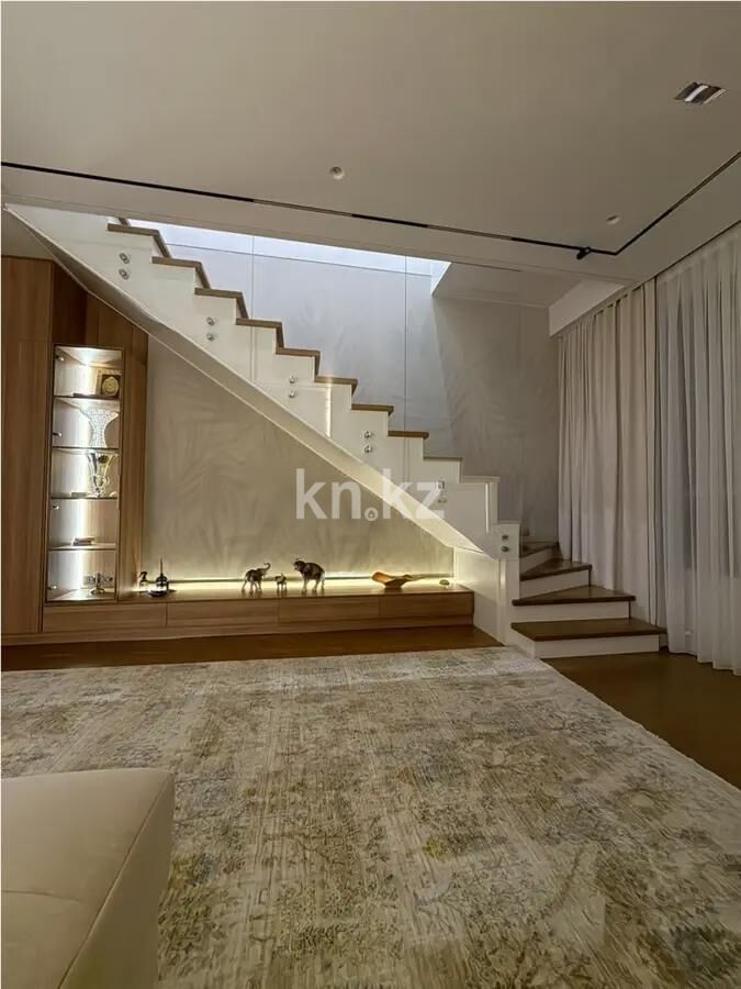 Продажа 8-комнатной квартиры, 225 м² - Продажа пятикомнатных и более квартир в кирпичном доме в Казахстане - страница 3 фото 2 из 2