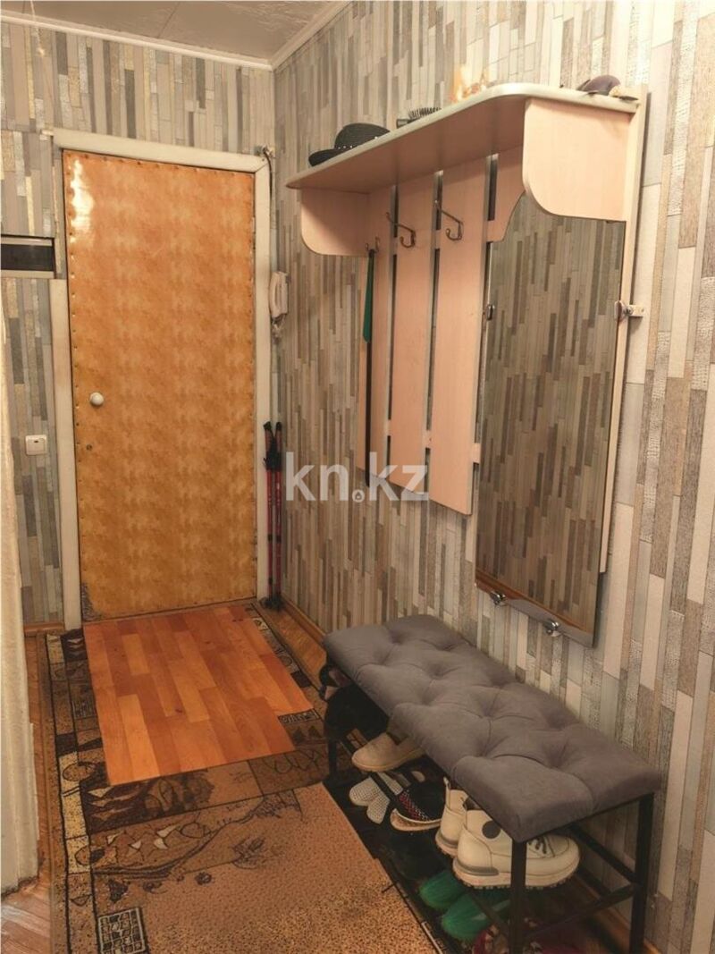 Продажа 3-комнатной квартиры, 58 м² - Продажа трехкомнатных квартир в панельном доме в Караганде - страница 2 фото 15 из 19
