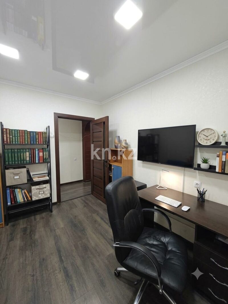 Продажа 4-комнатной квартиры, 77 м² - Продажа четырехкомнатных квартир в панельном доме в Казахстане - страница 2 фото 12 из 25
