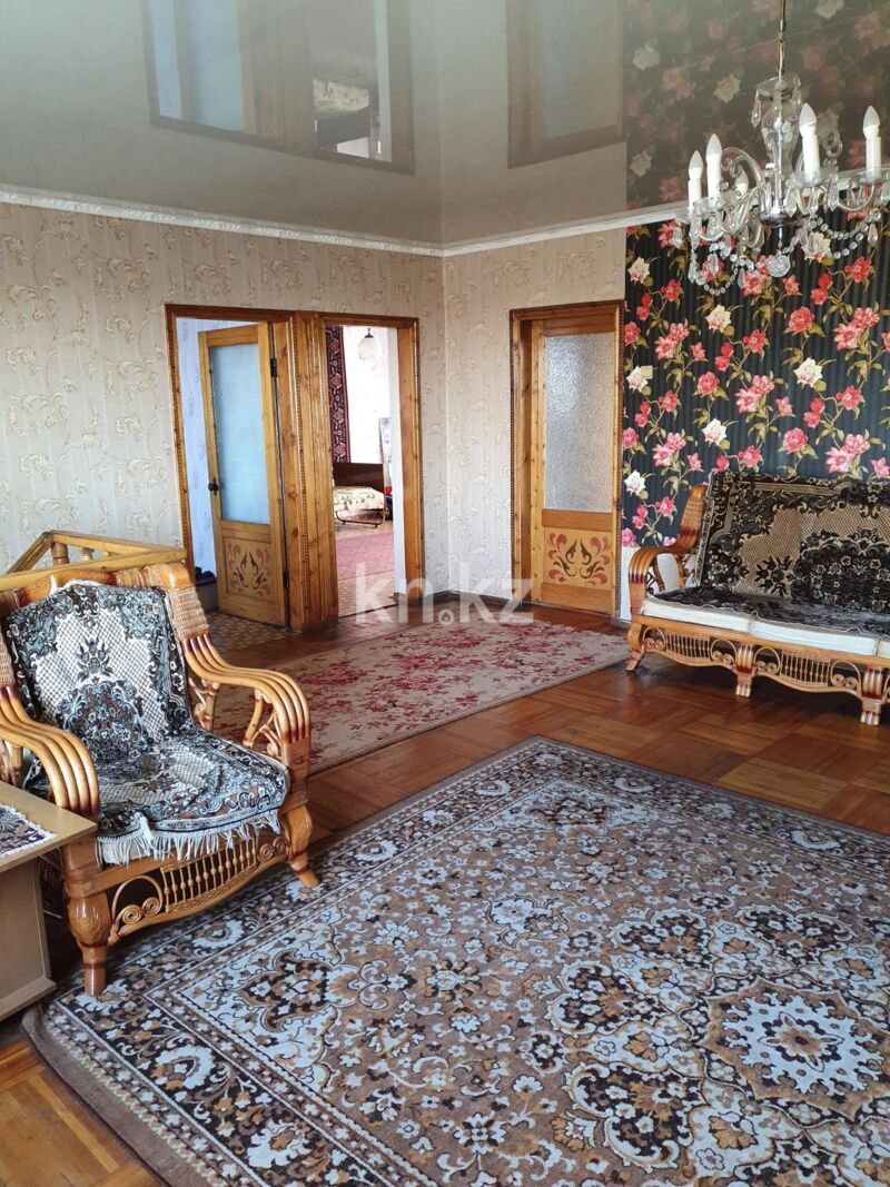Продажа 6-комнатного дома, 238 м² - Продажа домов, коттеджей в Караганде - страница 6 фото 12 из 15