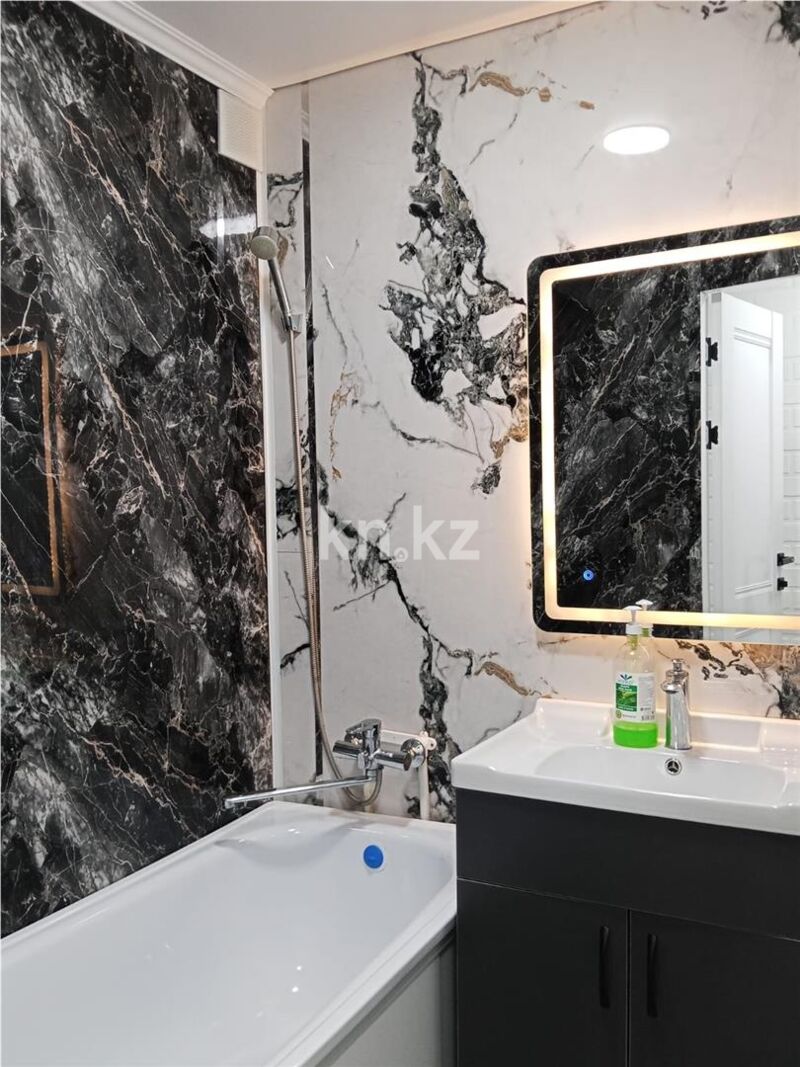 Продажа 3-комнатной квартиры, 62 м² - Продажа трехкомнатных квартир в панельном доме в Караганде - страница 11 фото 18 из 19