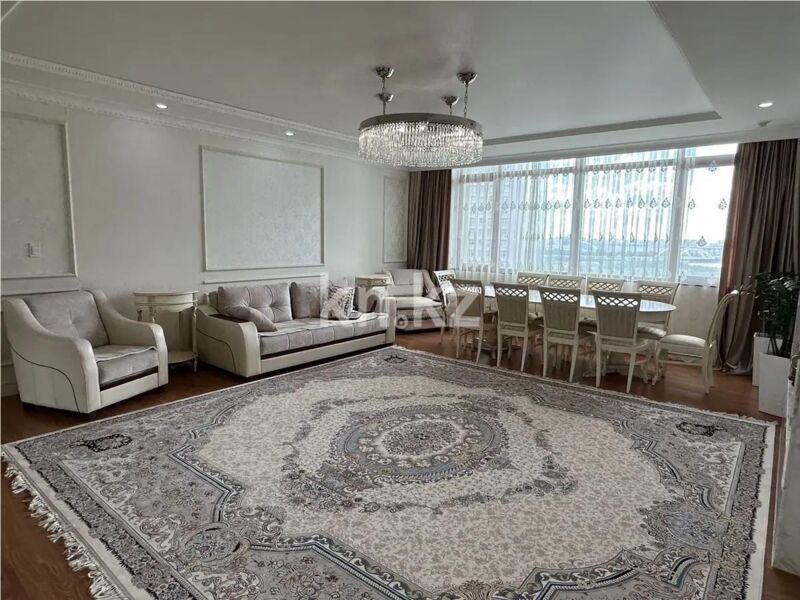 Продажа 4-комнатной квартиры, 176 м² - Продажа зданий в Карагандинской области фото 1 из 8